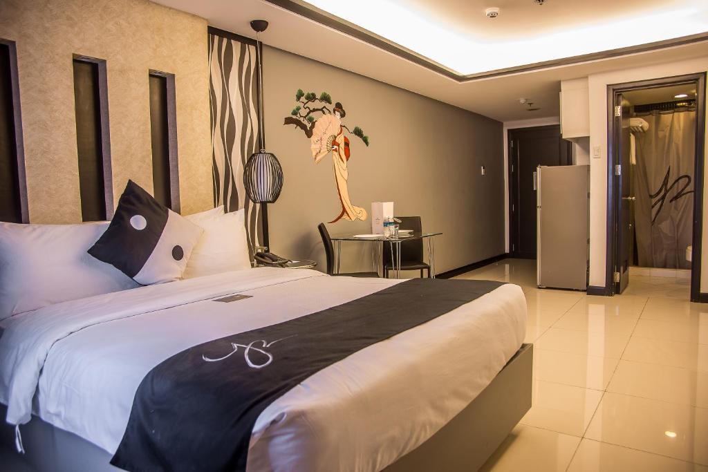 Y2 Residence Hotel Managed By Hii Makati City Exterior photo