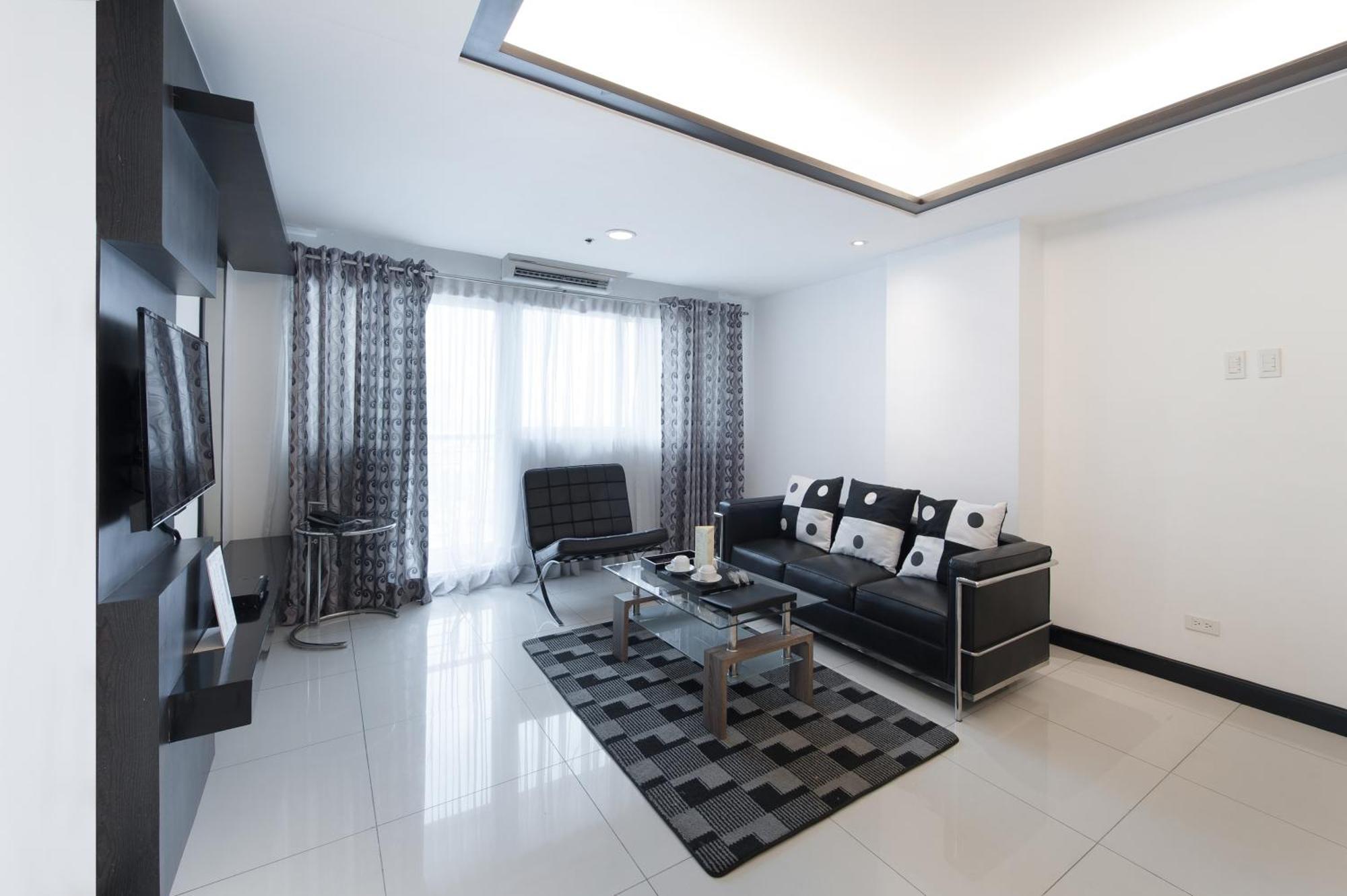 Y2 Residence Hotel Managed By Hii Makati City Room photo